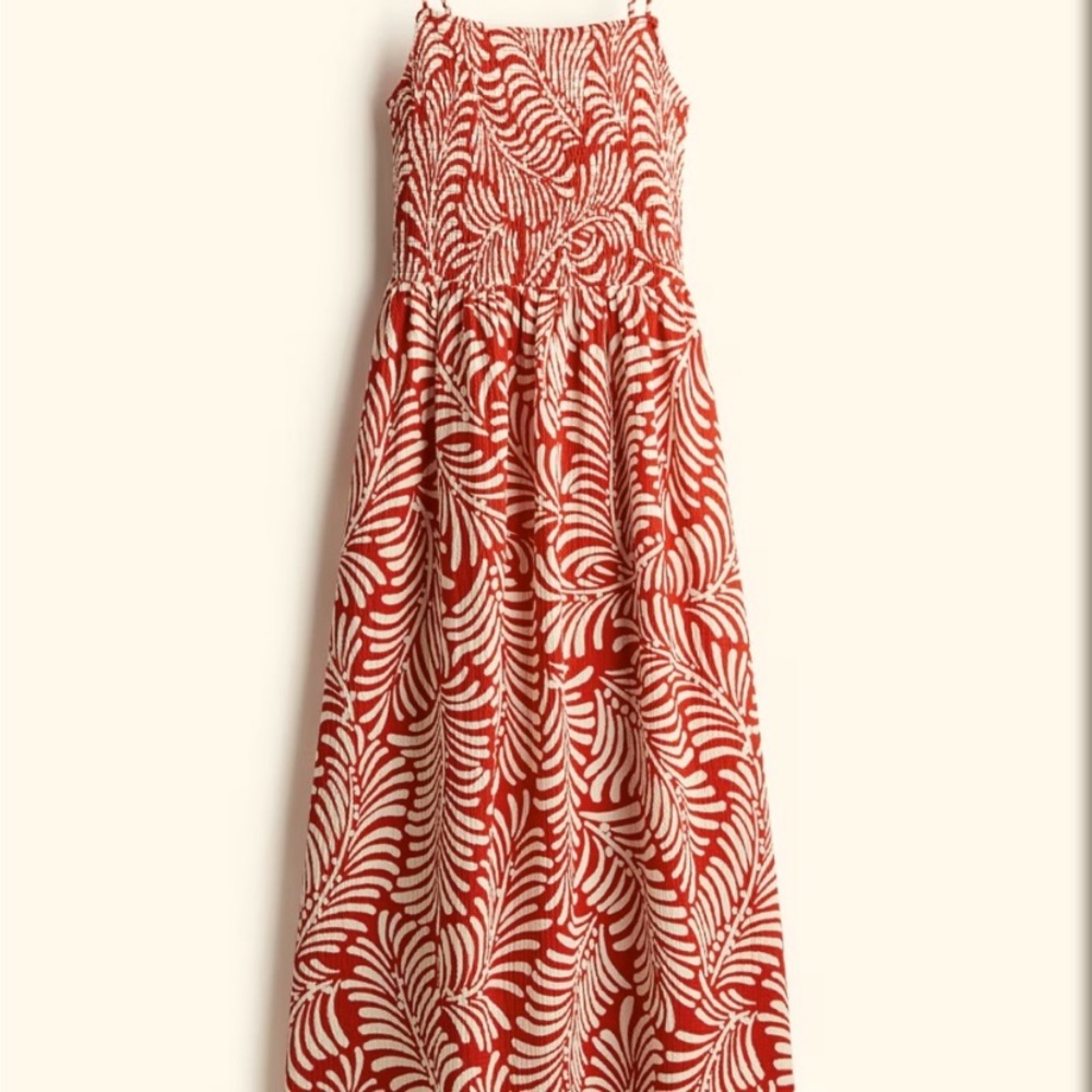 NWOT H&M Women’s Red and White Leaf Print Maxi Dress